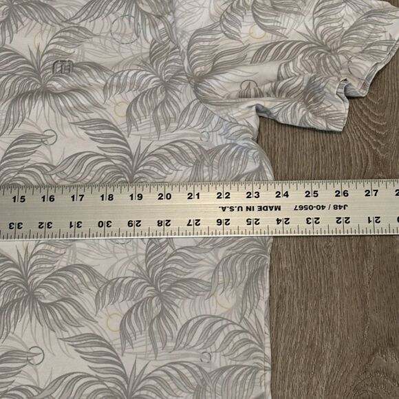 Travis Mathew Golf Polo Shirt Mens XL Grey Floral Palm Tree Athletic Tropical - Picture 5 of 7